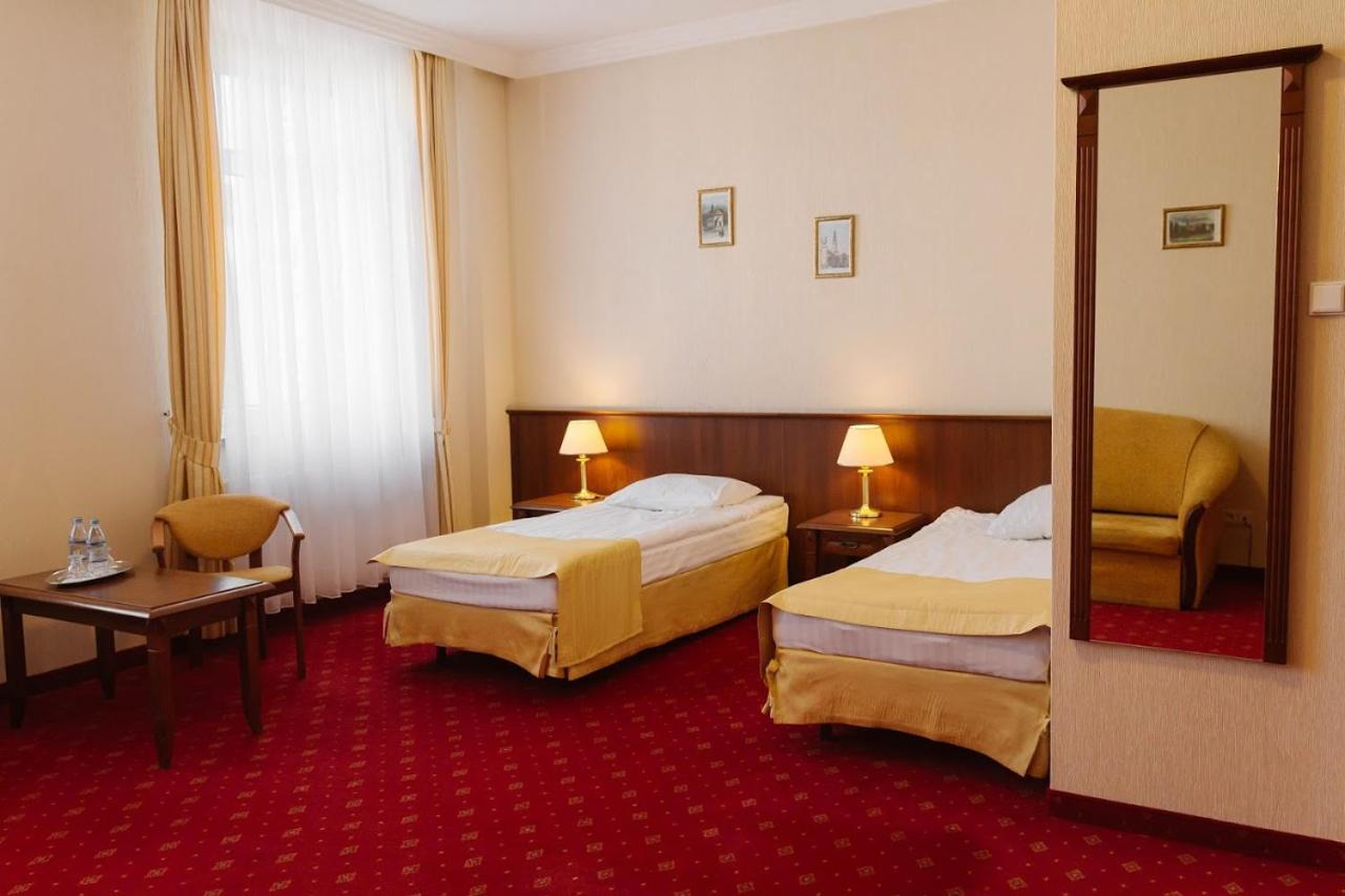 Hotel Jakub Sobieski Olawa Exterior photo